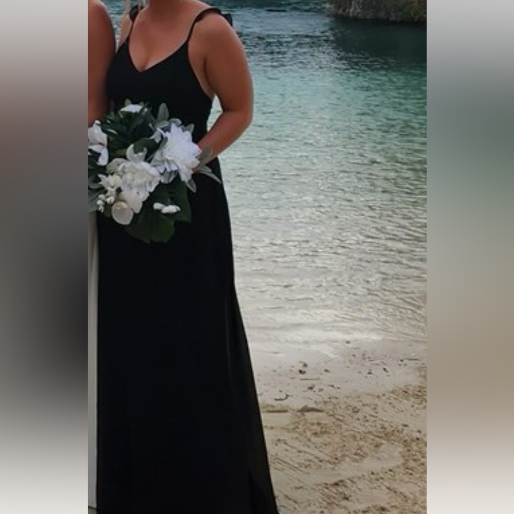 Very flattering black fitted-flowy chiffon Lulu’s dress!